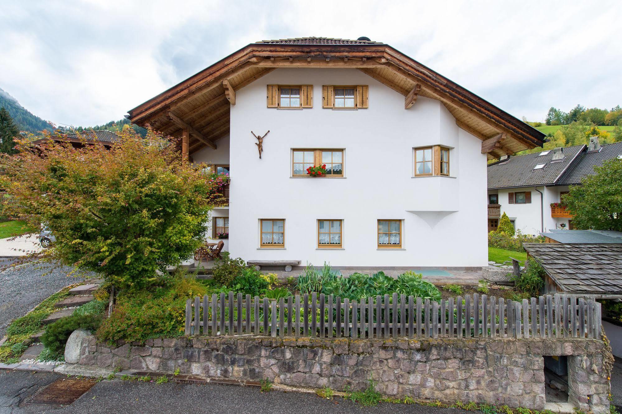 Apartments Cesa Ploner Ortisei Exterior photo